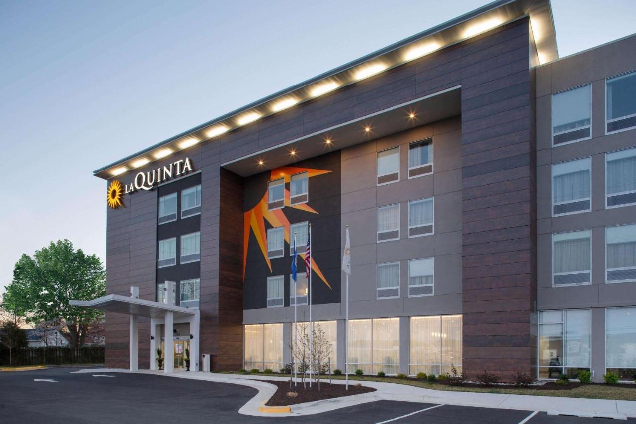 La Quinta Inn & Suites By Wyndham Manassas, Va- Dulles Airport Экстерьер фото