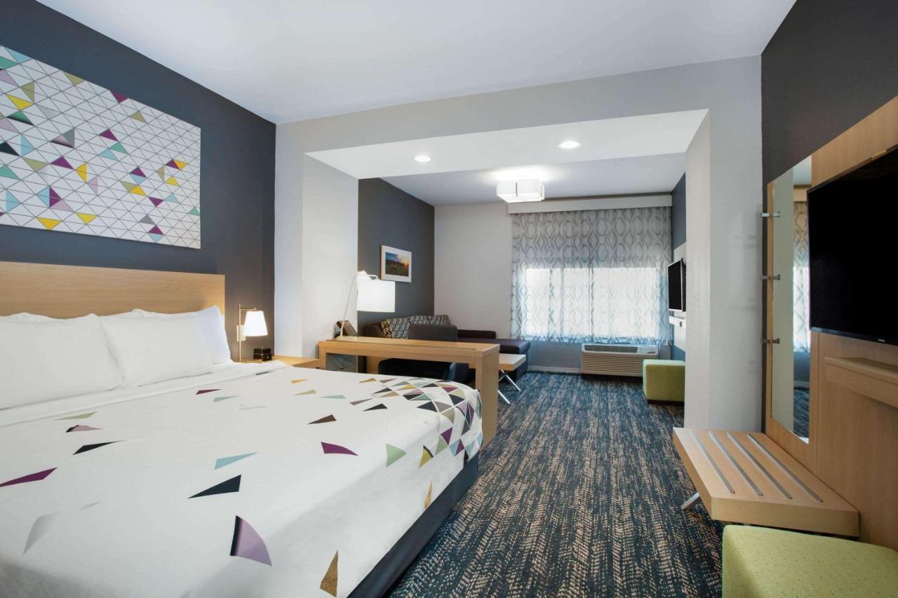 La Quinta Inn & Suites By Wyndham Manassas, Va- Dulles Airport Экстерьер фото