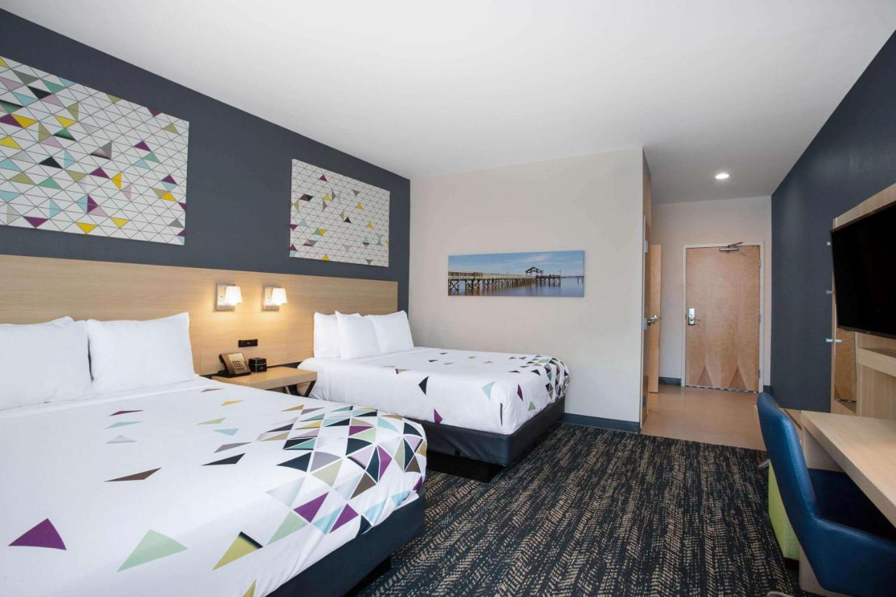 La Quinta Inn & Suites By Wyndham Manassas, Va- Dulles Airport Экстерьер фото