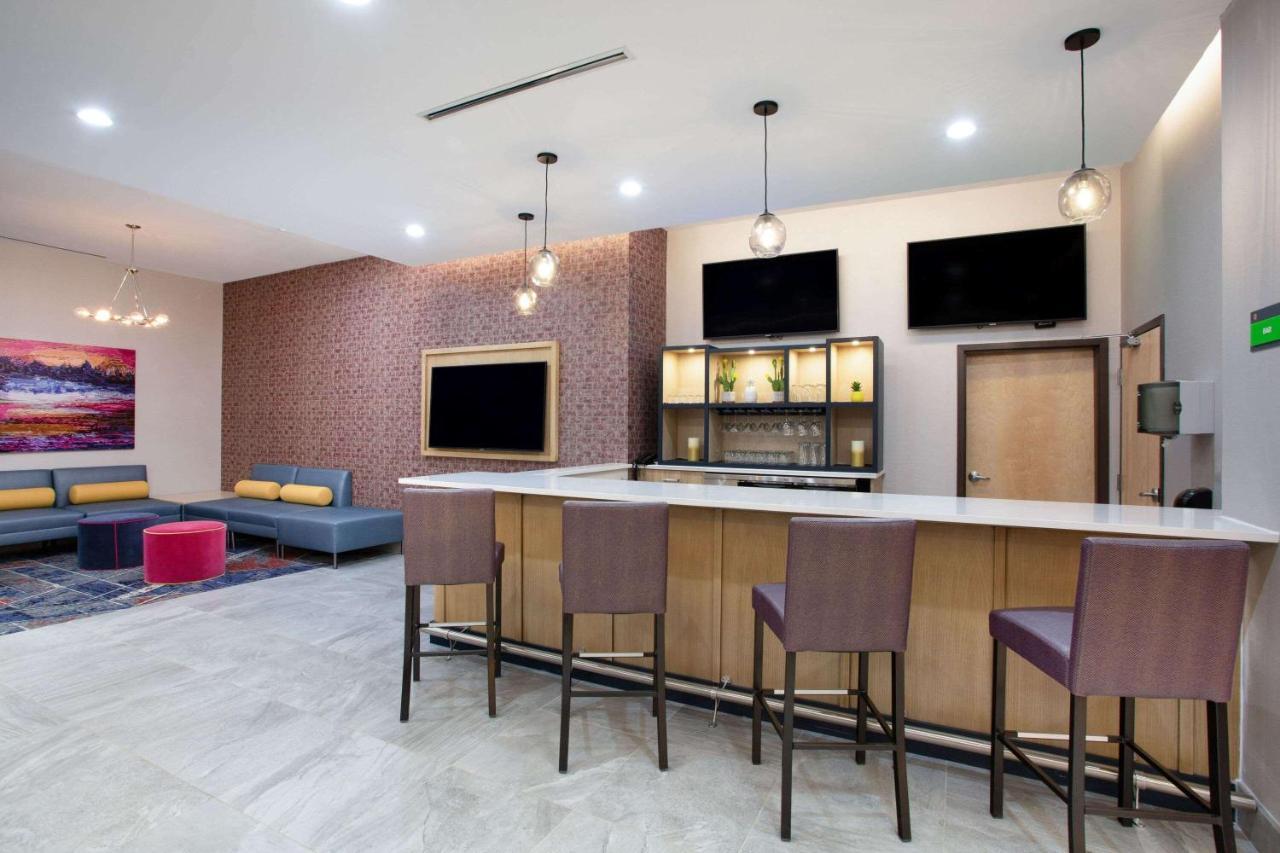 La Quinta Inn & Suites By Wyndham Manassas, Va- Dulles Airport Экстерьер фото